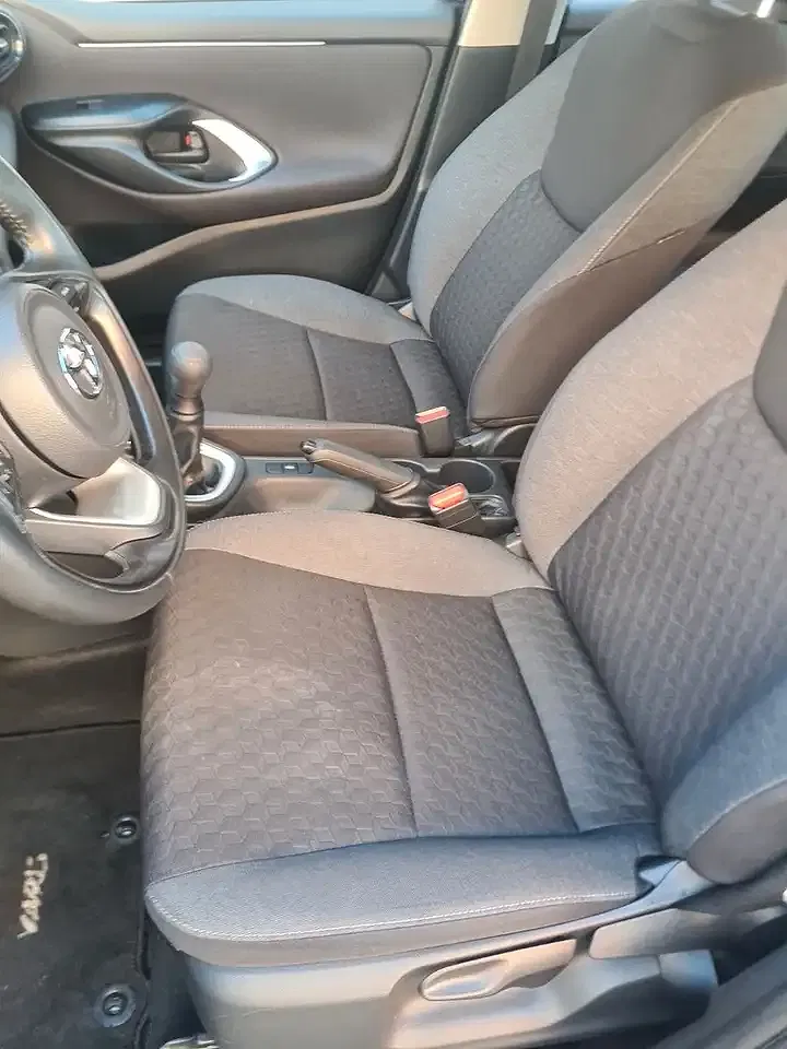Toyota Yaris Comfort - Thumbnail 12