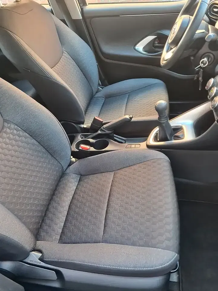 Toyota Yaris Comfort - Thumbnail 13