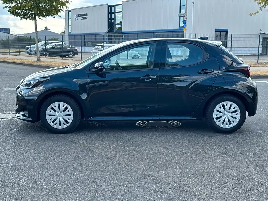 Toyota Yaris Comfort - foto 2