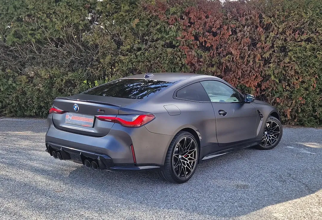 BMW M4 Competition - Thumbnail 3
