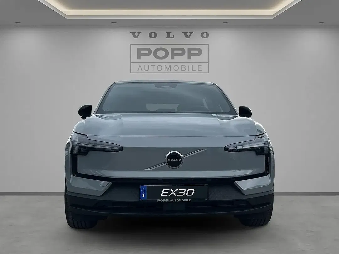 Volvo EX30 Single Motor Plus - Thumbnail 8