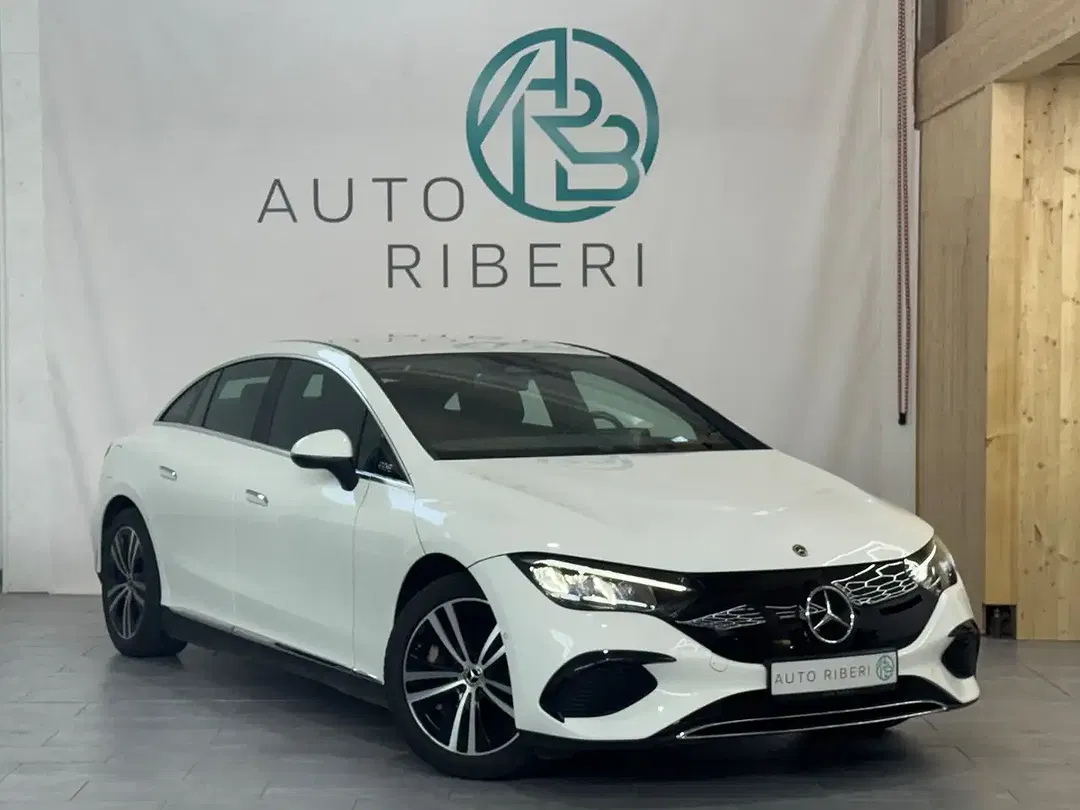 Mercedes-Benz EQE 300 - foto 1