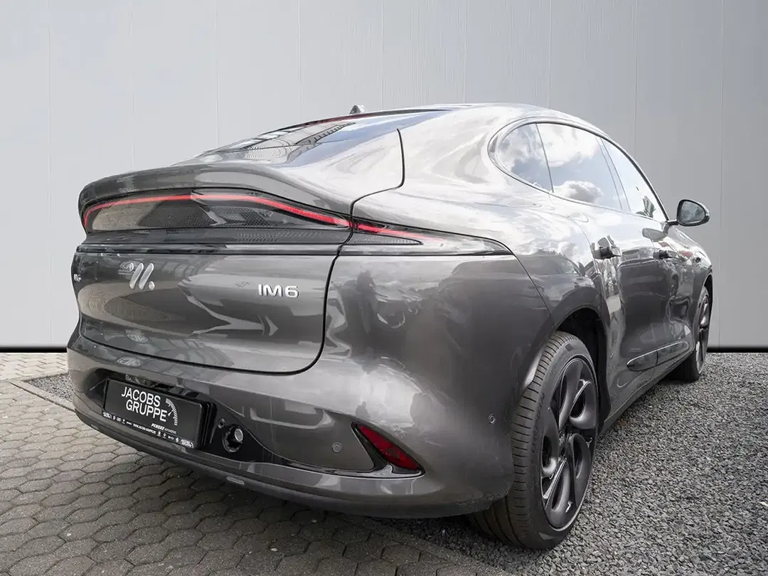 MG IM6 EV AWD Premium - Thumbnail 3