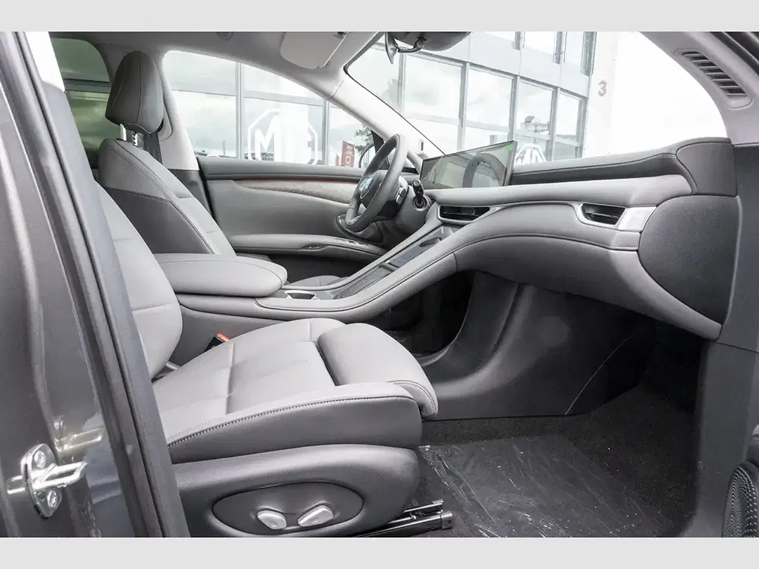 MG IM6 EV AWD Premium - Thumbnail 7