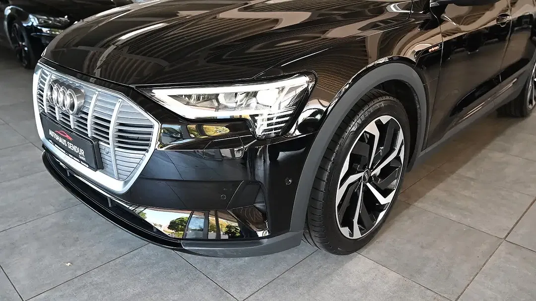 Audi e-tron 55 quattro - Thumbnail 14