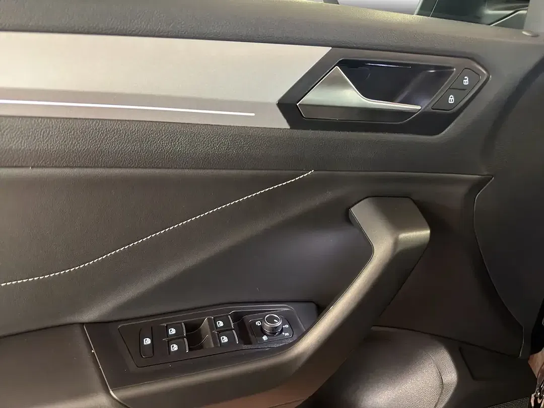 Volkswagen T-Roc 1.5 TSI AUT Goal - Thumbnail 10