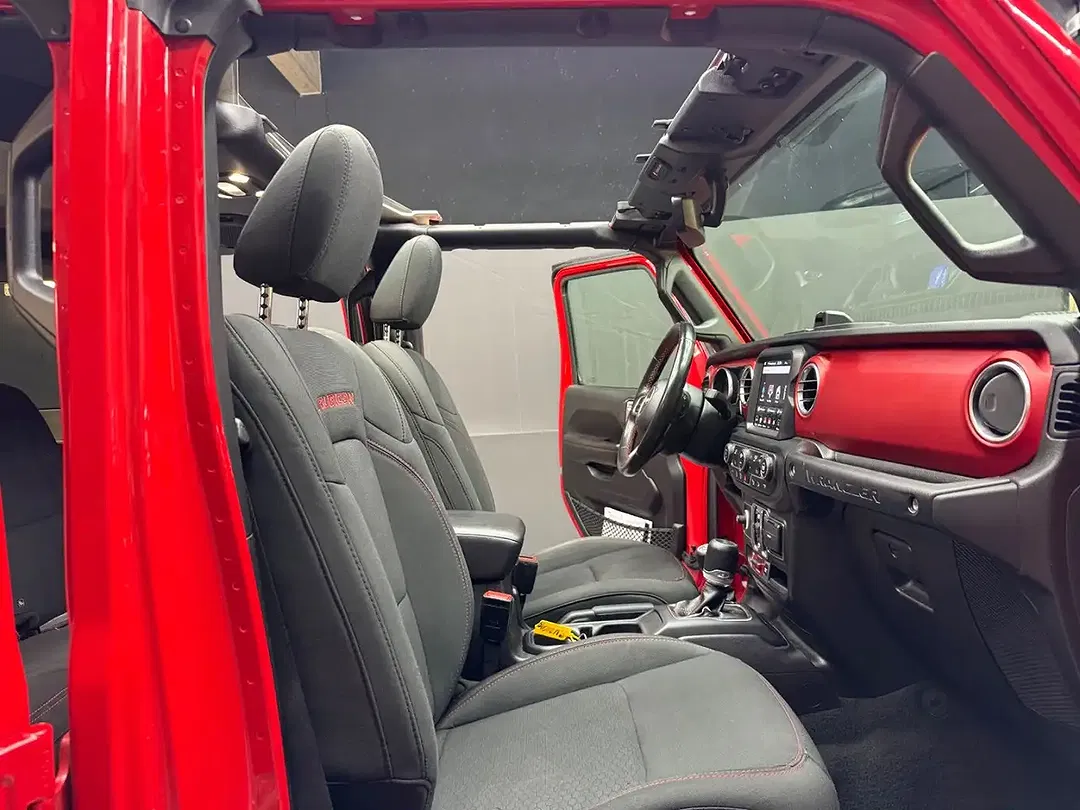 Jeep Wrangler Unlimited Rubicon - Thumbnail 13