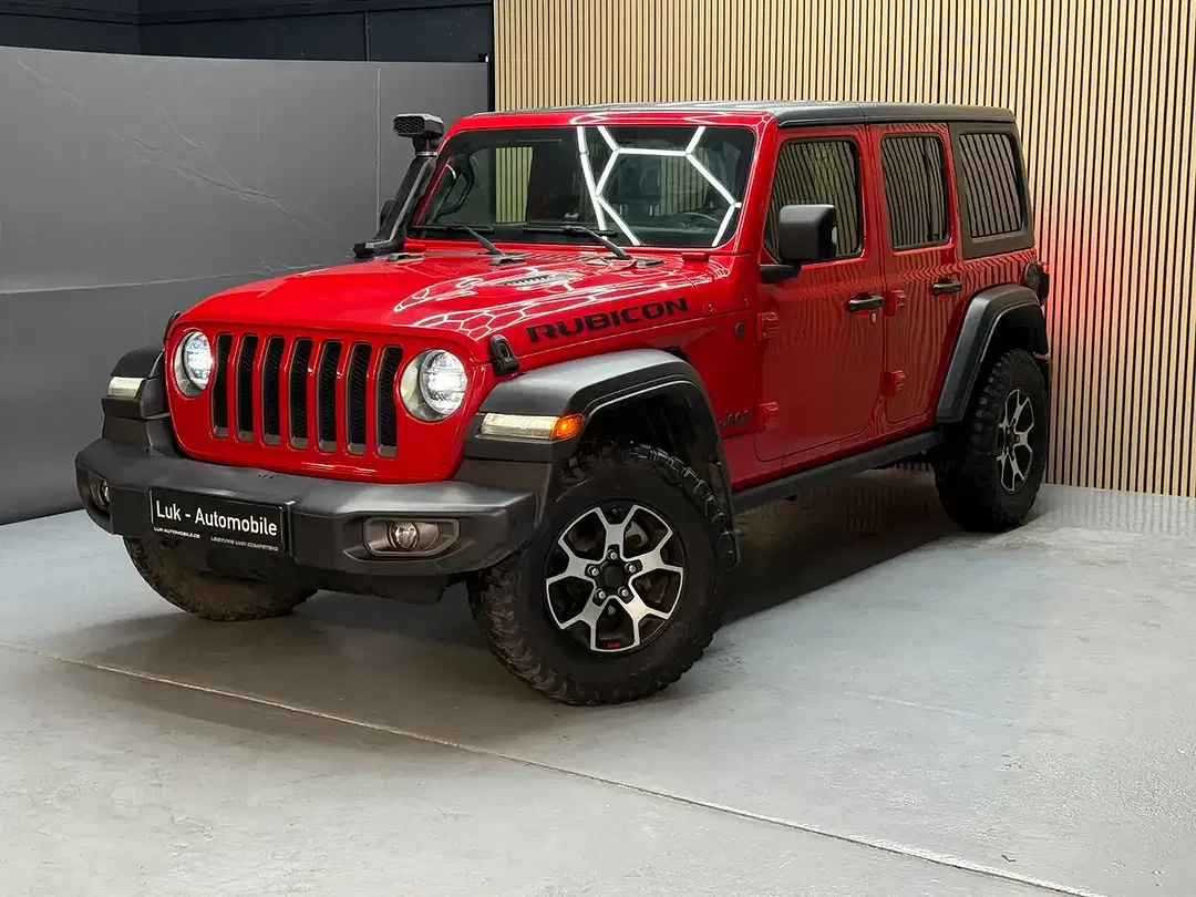 Jeep Wrangler Unlimited Rubicon - Thumbnail 3