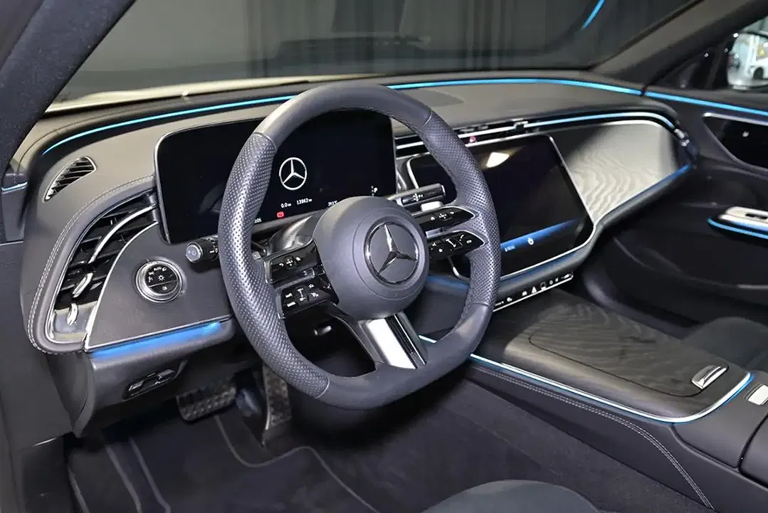 Mercedes-Benz E 200 4MATIC AMG Night - Thumbnail 17