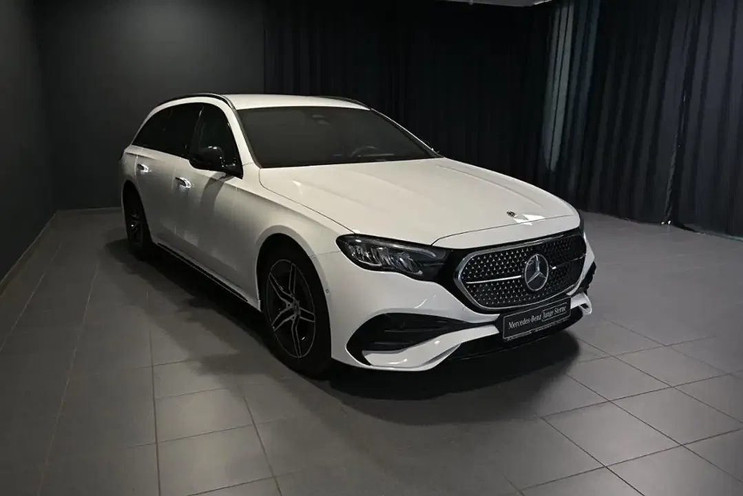 Mercedes-Benz E 200 4MATIC AMG Night - Thumbnail 25