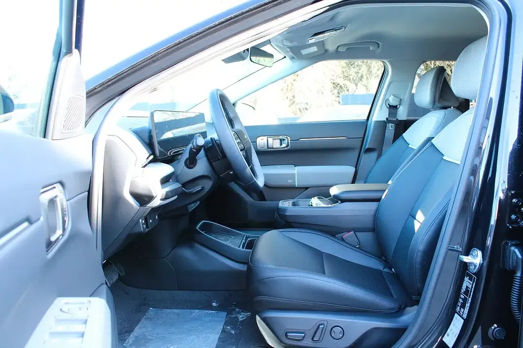 Kia EV4 Earth - Thumbnail 8