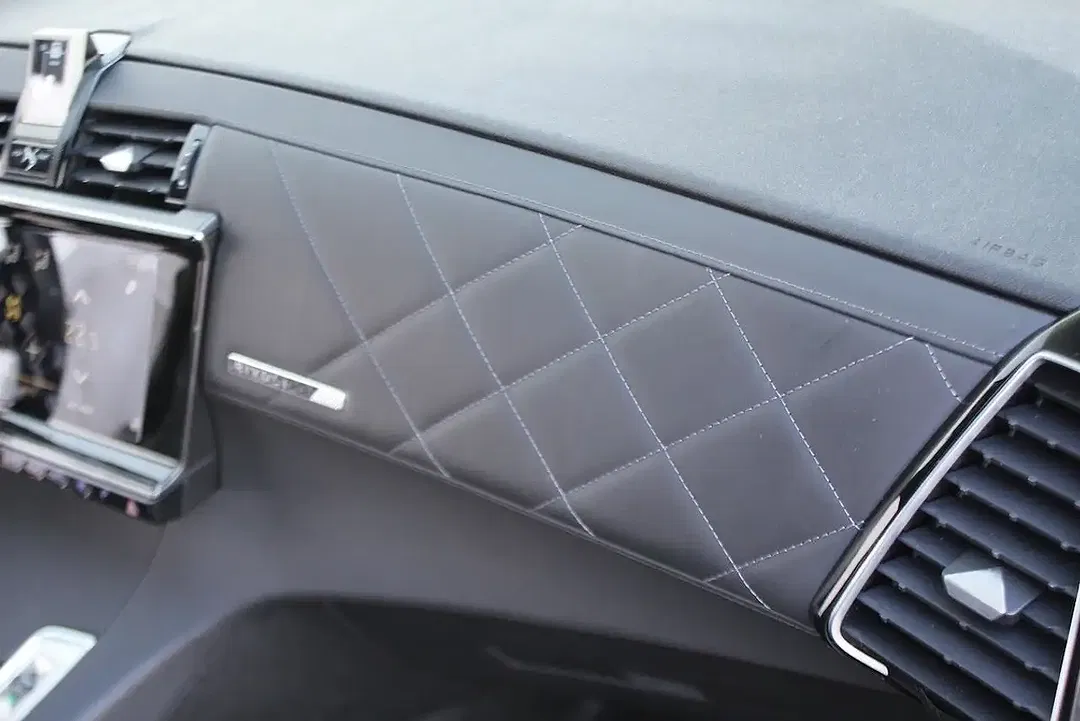 DS Automobiles DS 7 Crossback - Thumbnail 13