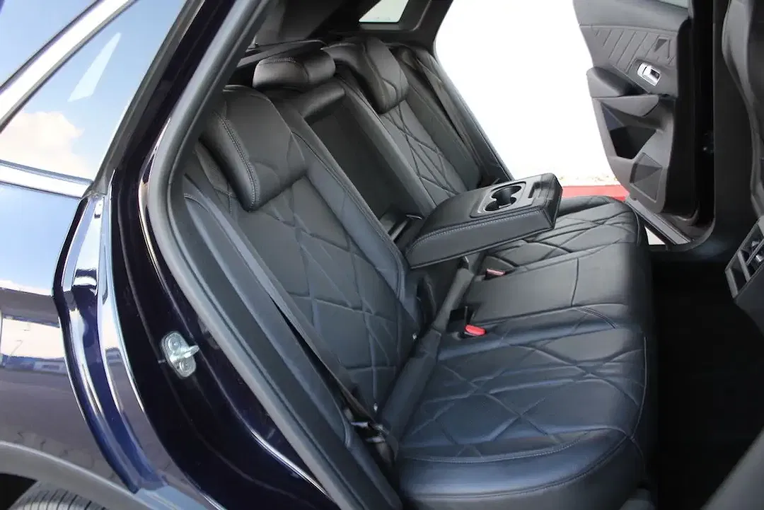 DS Automobiles DS 7 Crossback - Thumbnail 9