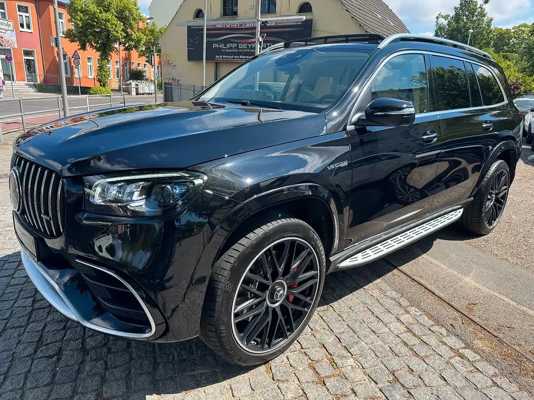 Mercedes-Benz GLS 63 AMG 4MATIC+ - foto 1