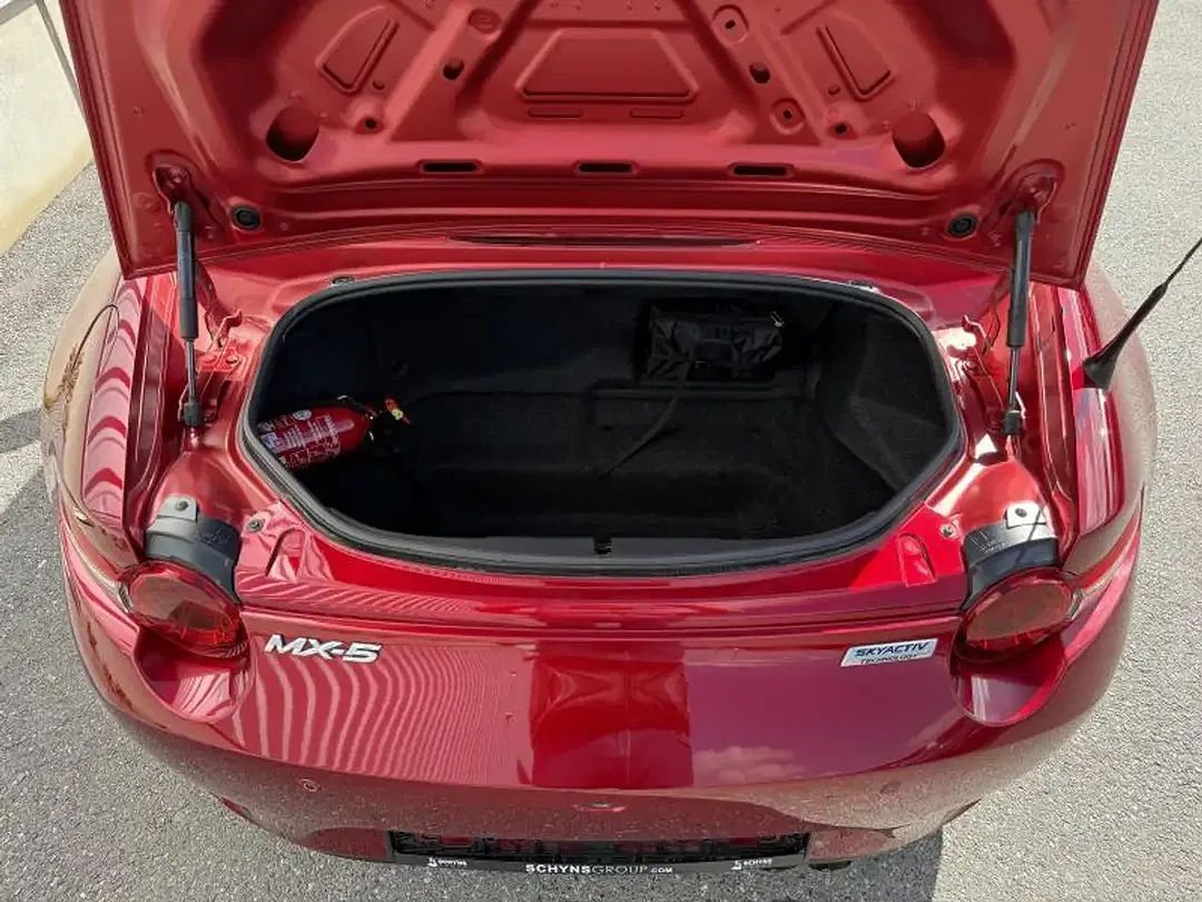 Mazda MX-5 - Thumbnail 12