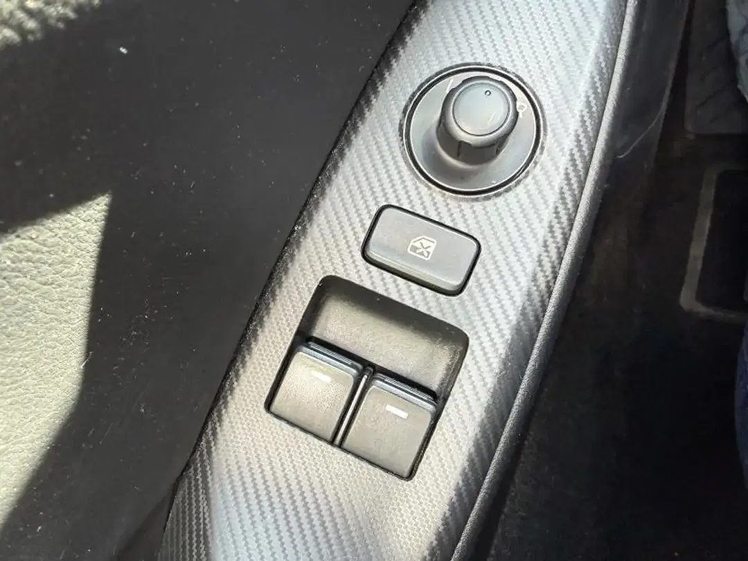 Mazda MX-5 - Thumbnail 13