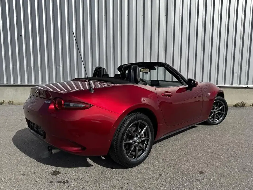 Mazda MX-5 - Thumbnail 3