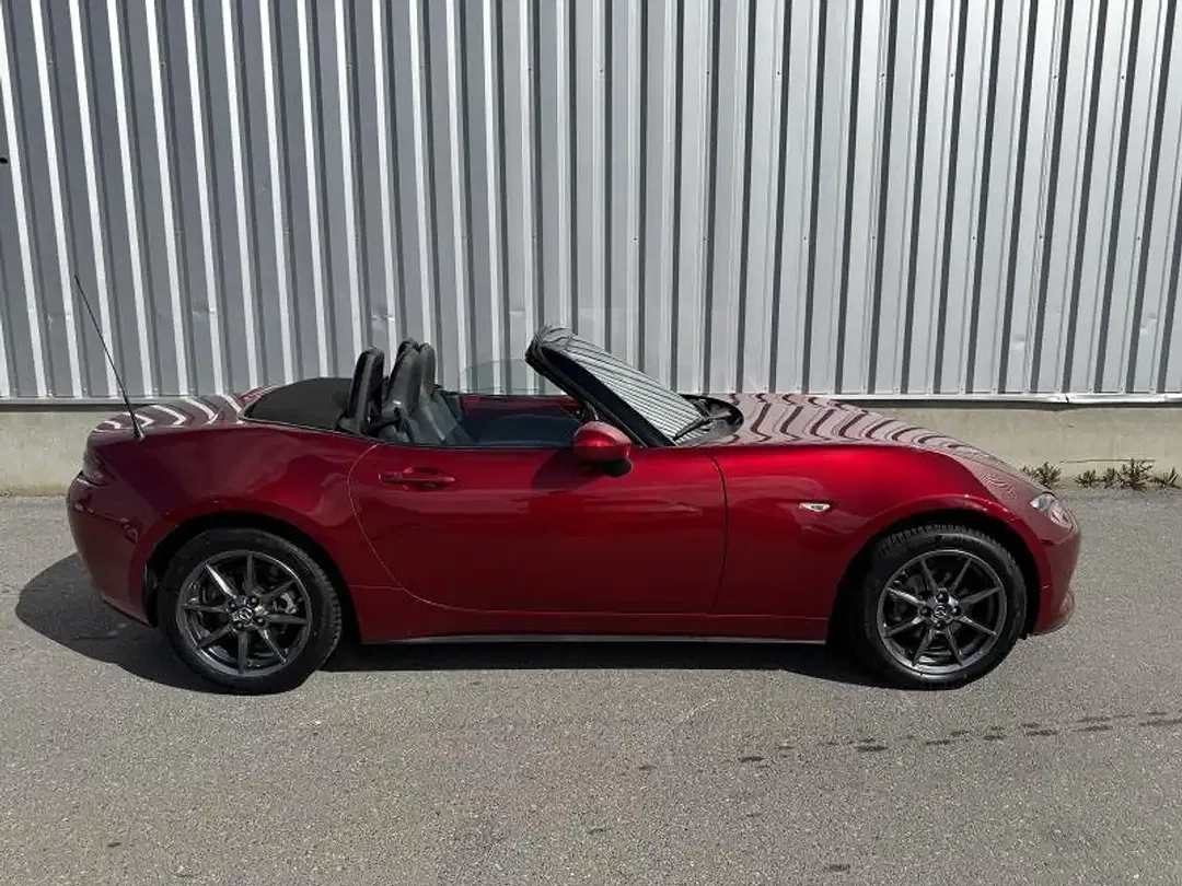 Mazda MX-5 - Thumbnail 4