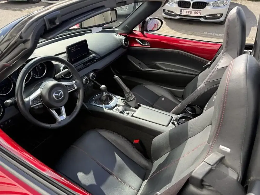 Mazda MX-5 - Thumbnail 9