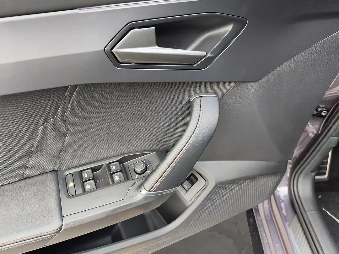 CUPRA Leon 1.5 eTSI DSG - Thumbnail 12