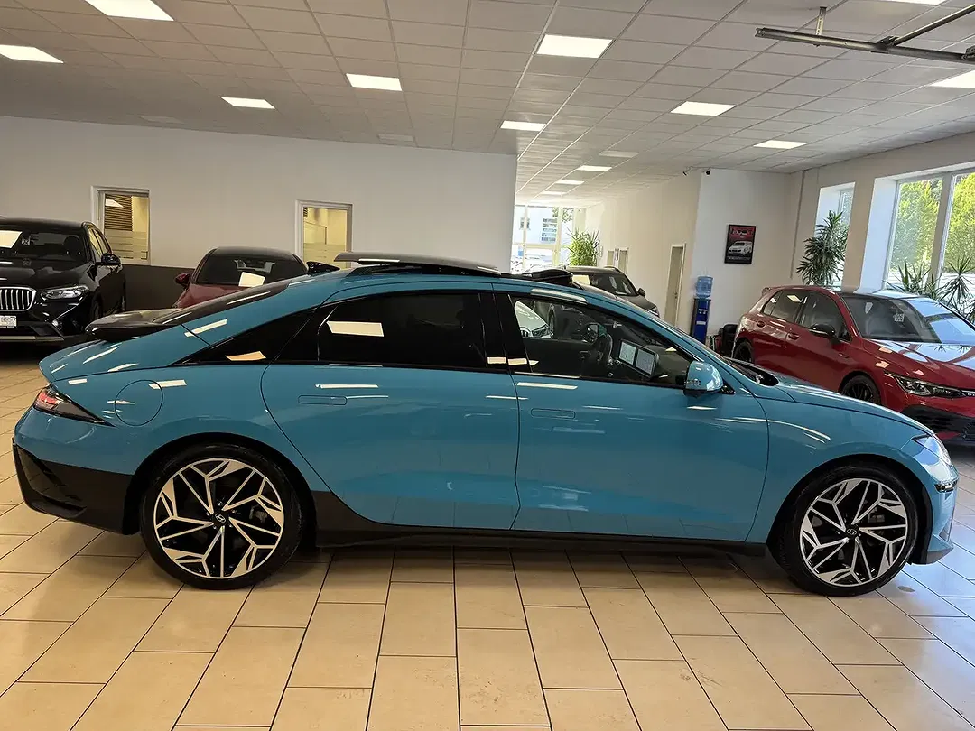 Hyundai IONIQ 6 UNIQ - Thumbnail 3