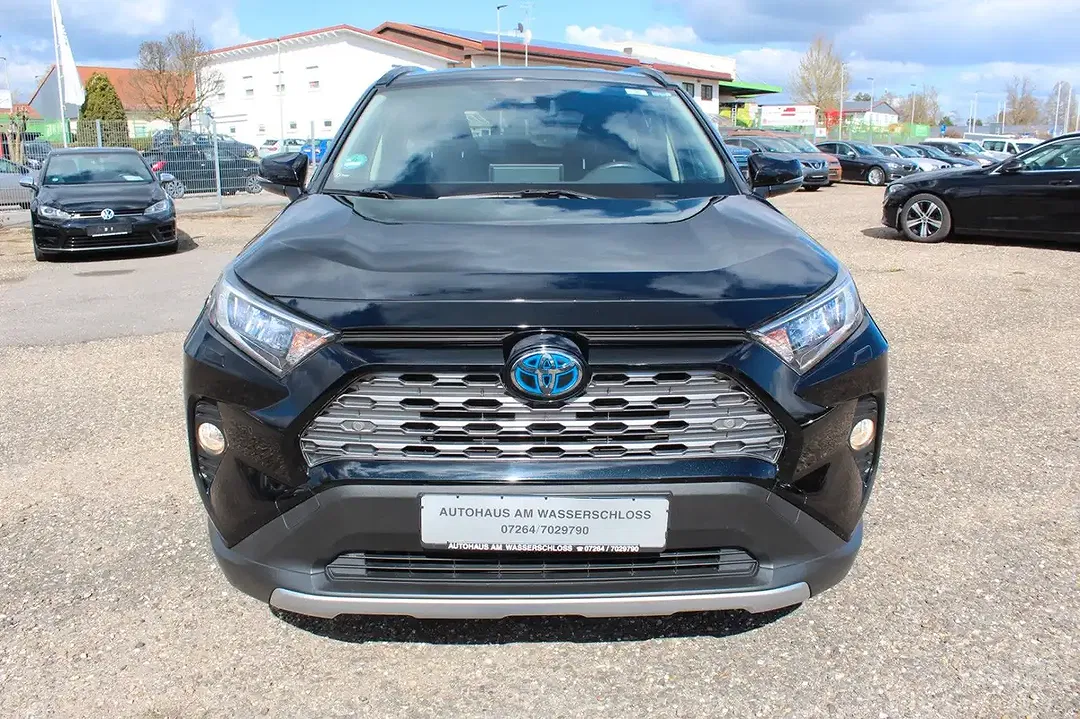 Toyota RAV 4 Hybrid 4x4 Team Deutschland - Thumbnail 3