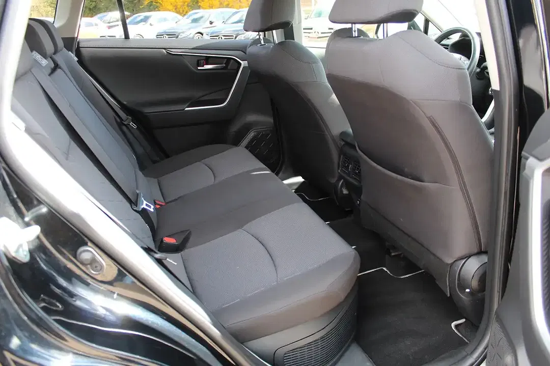 Toyota RAV 4 Hybrid 4x4 Team Deutschland - Thumbnail 6