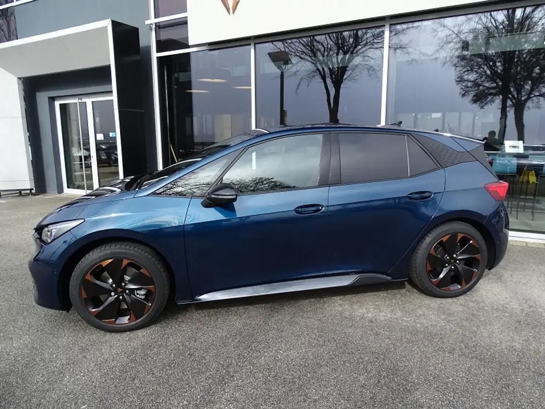 CUPRA Born Edition - Thumbnail 3