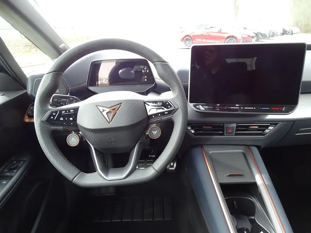 CUPRA Born Edition - Thumbnail 8