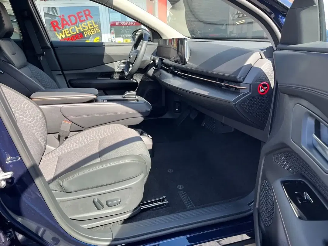 Nissan Ariya - Thumbnail 10