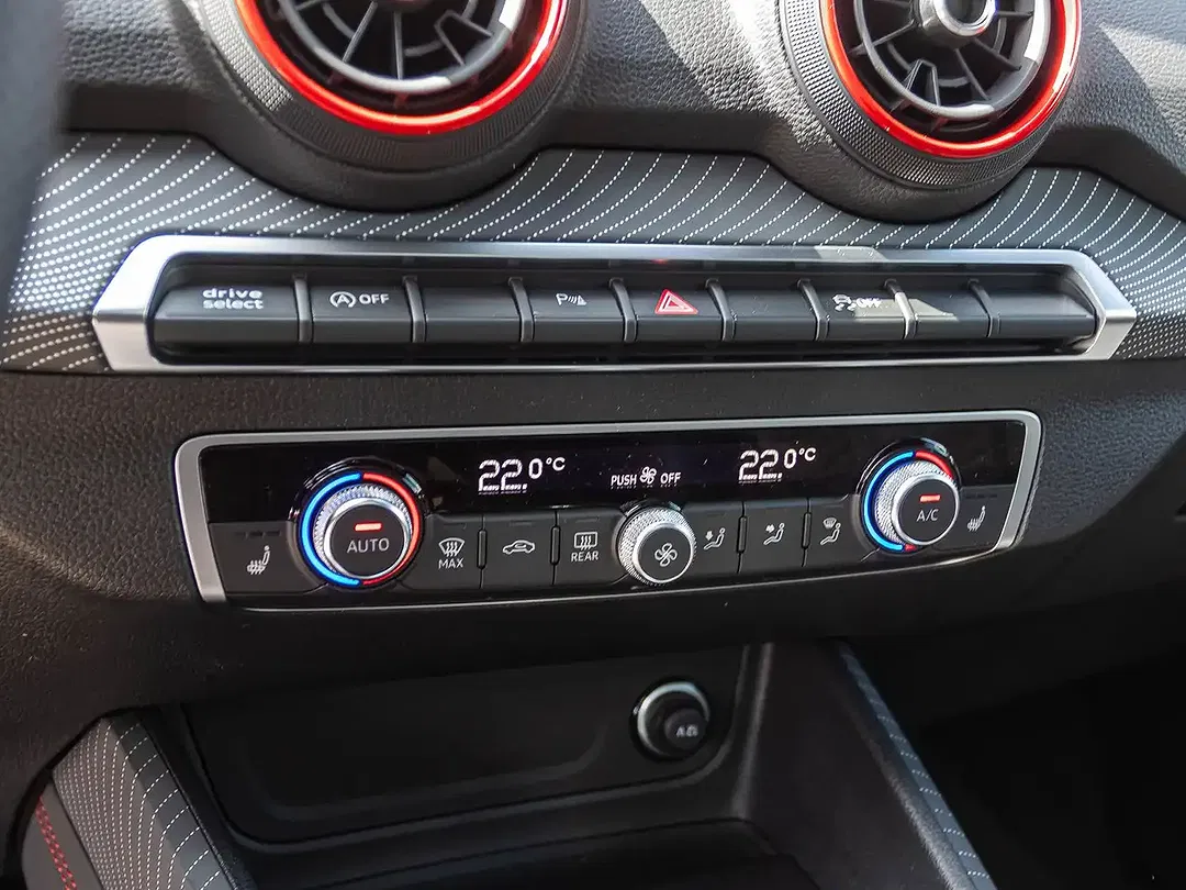 Audi SQ2 quattro S line - Thumbnail 12