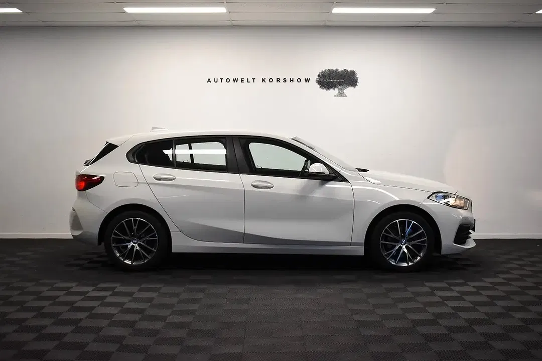 BMW 118 Advantage - Thumbnail 3