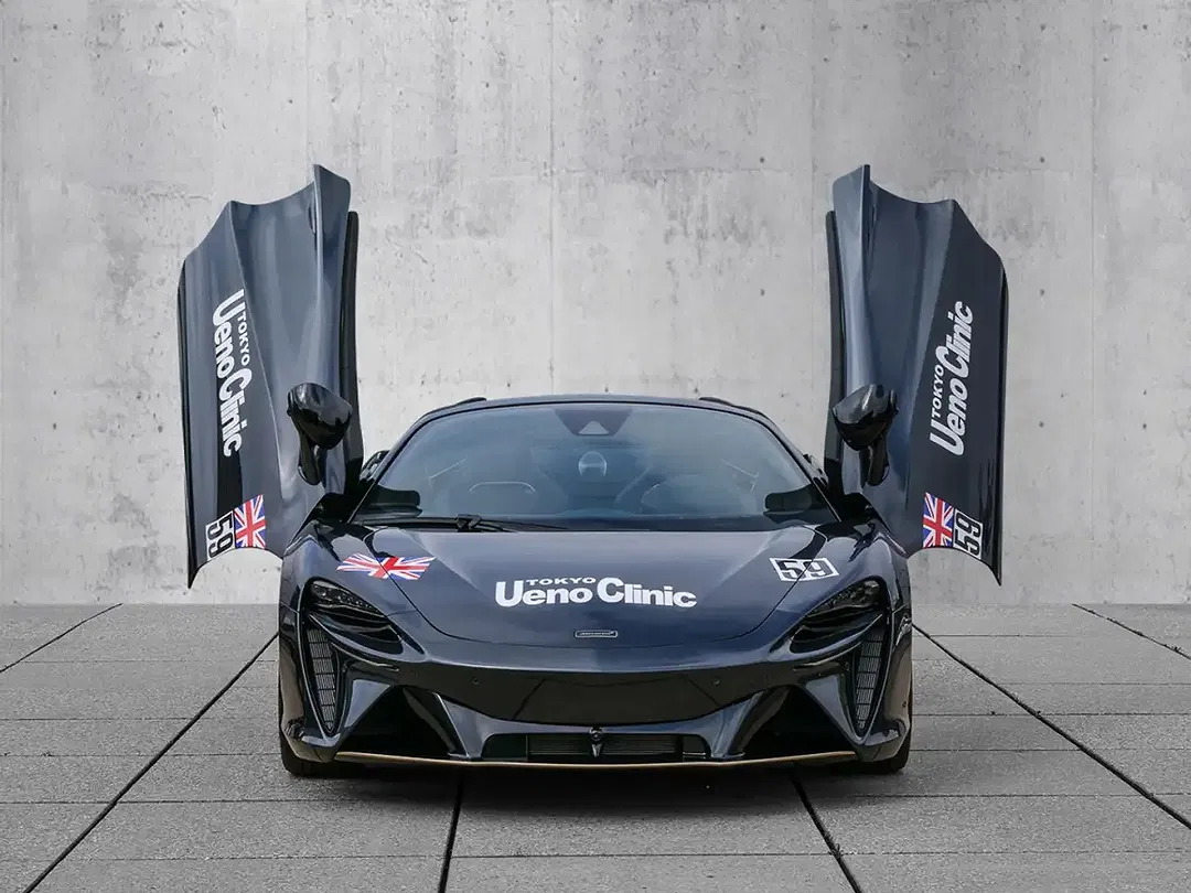 McLaren Artura Performance 60th Anniversary Le Mans Spider - Thumbnail 13