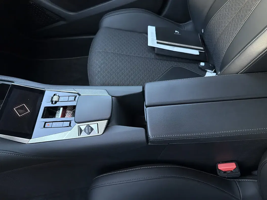 DS Automobiles DS 4 - Thumbnail 11