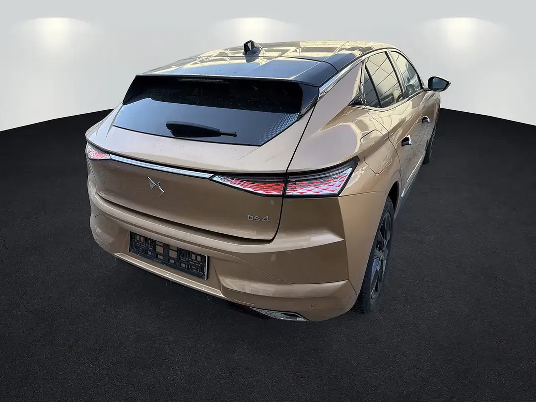 DS Automobiles DS 4 - Thumbnail 4