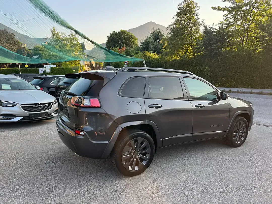 Jeep Cherokee 4x4 Limited - Thumbnail 12
