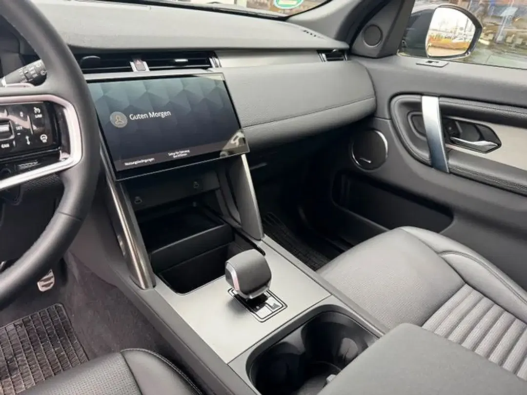 Land Rover Discovery Sport 4x4 Hybrid Dynamic SE - Thumbnail 11