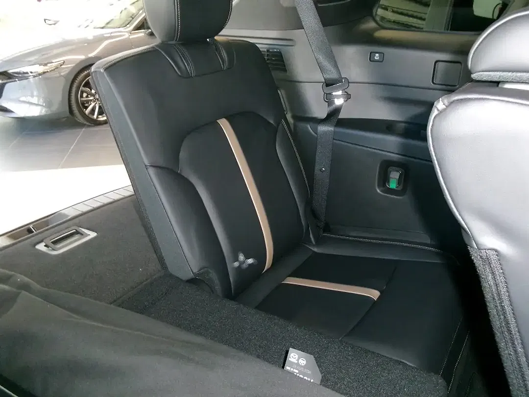 Mazda CX-80 2.5 e-SKYACTIV PHEV - Thumbnail 11