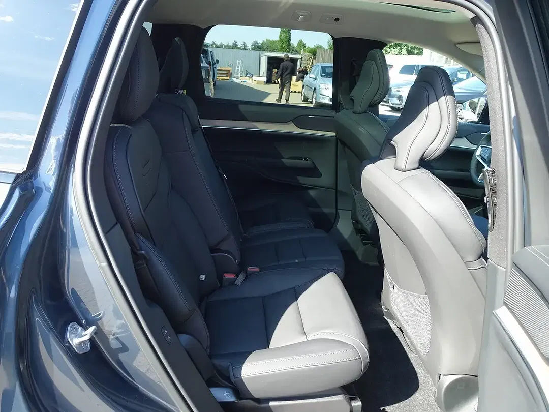 Volvo EX90 Twin Motor Executive Edition - Thumbnail 10
