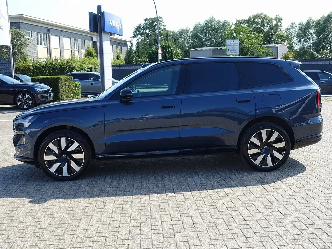 Volvo EX90 Twin Motor Executive Edition - Thumbnail 5