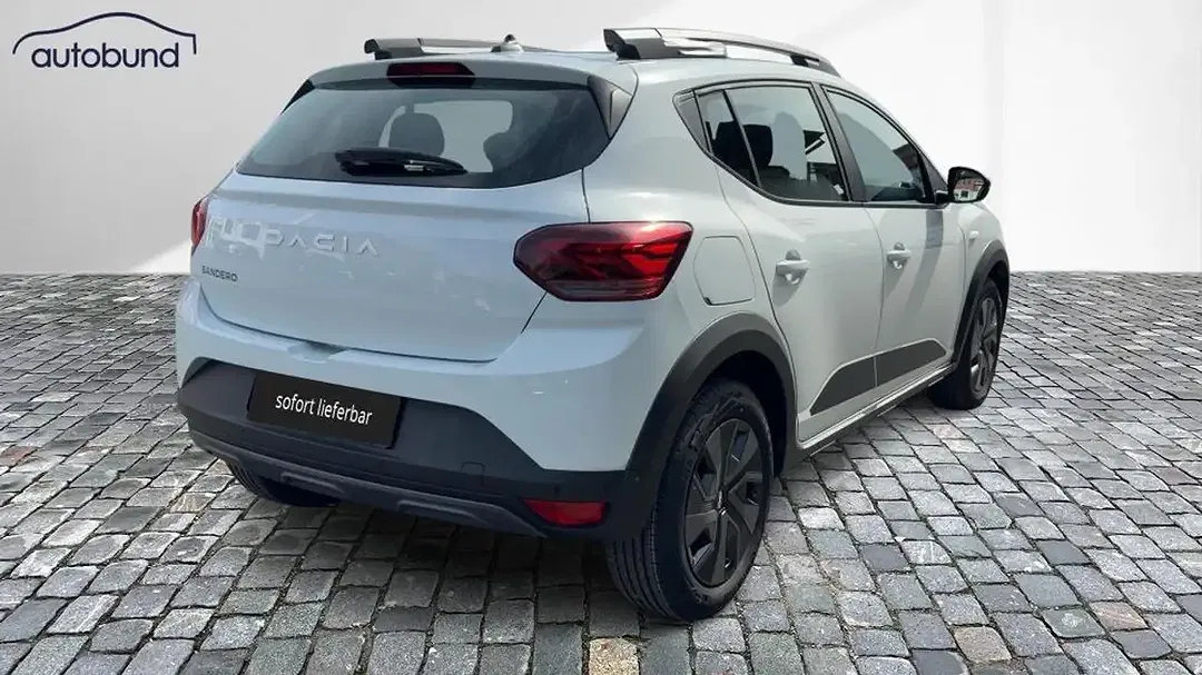 Dacia Sandero TCe Stepway - Thumbnail 3