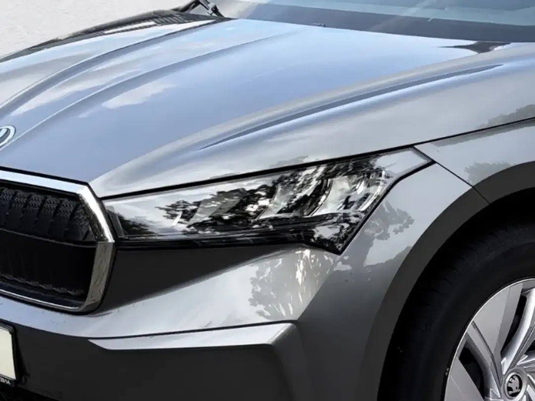 Skoda Enyaq 50 iV Loft - Thumbnail 4