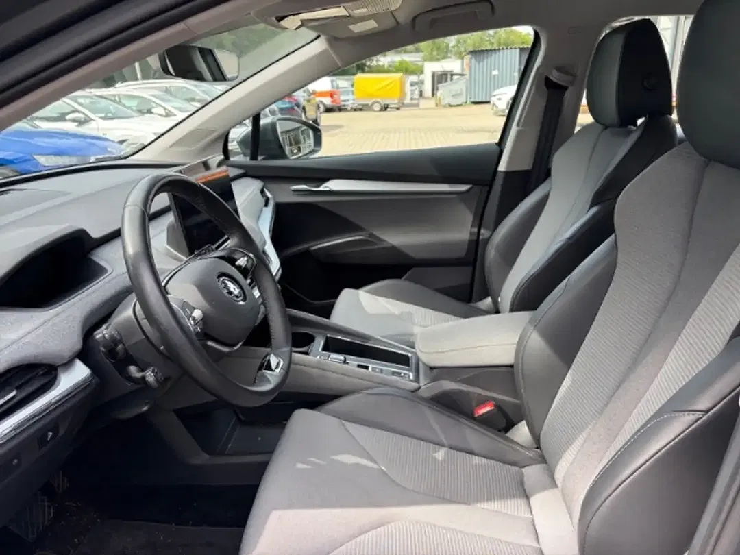 Skoda Enyaq 50 iV Loft - Thumbnail 7