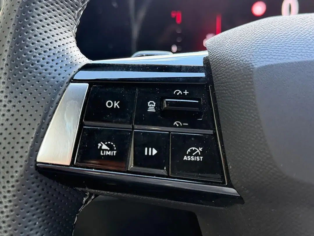 Opel Astra GS Matrix LED - Thumbnail 13