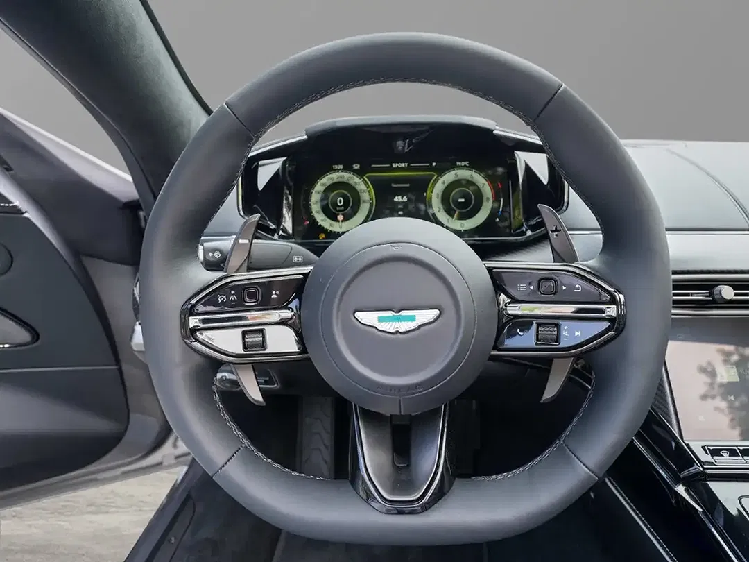 Aston Martin Vantage Roadster - foto 31