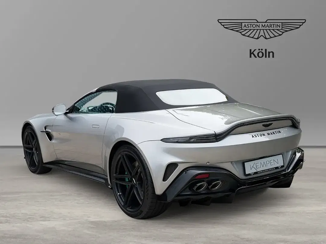 Aston Martin Vantage Roadster - Thumbnail 6