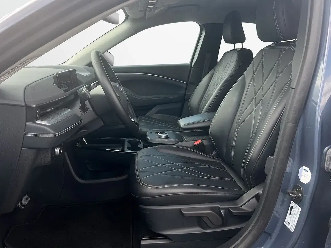 Ford Mustang Mach-E - Thumbnail 11