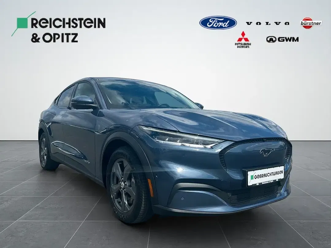 Ford Mustang Mach-E - Thumbnail 3