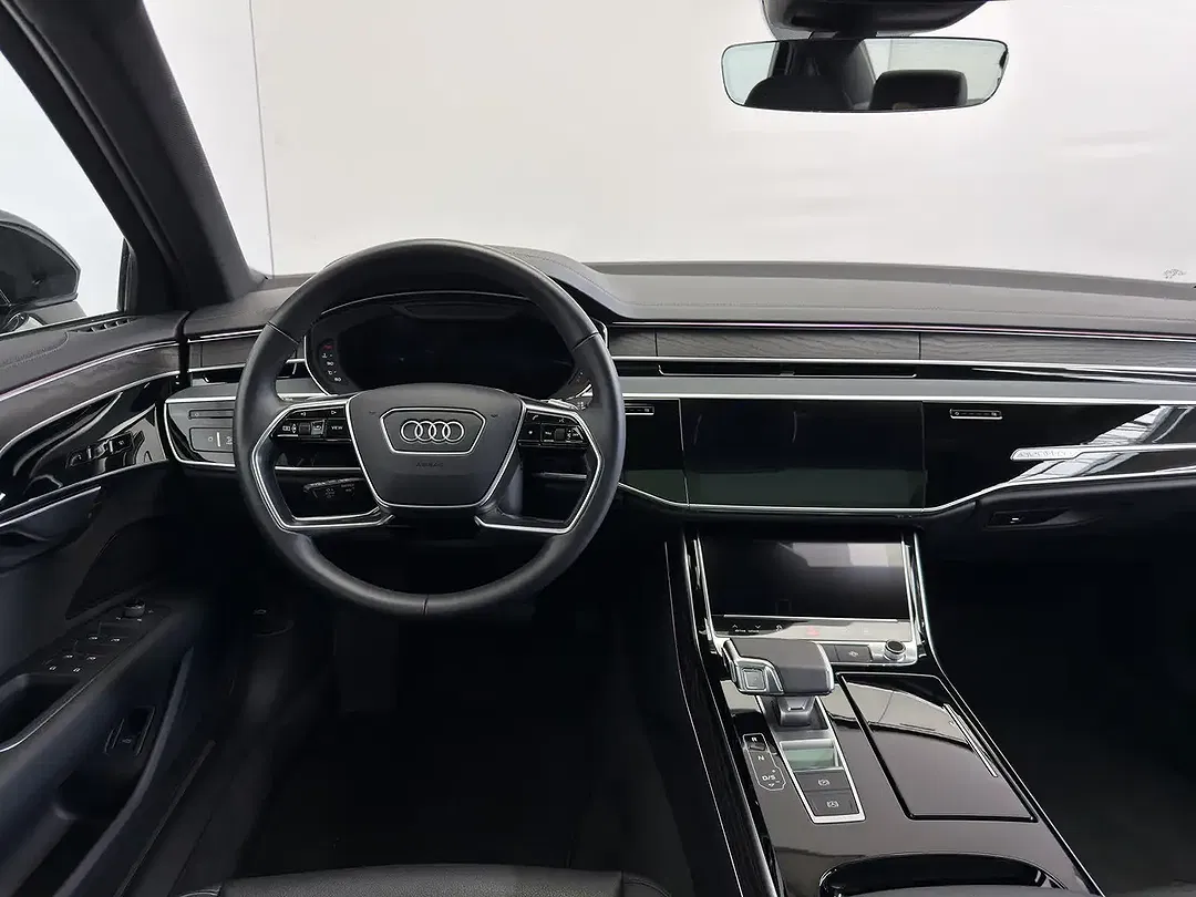 Audi A8 - Thumbnail 11