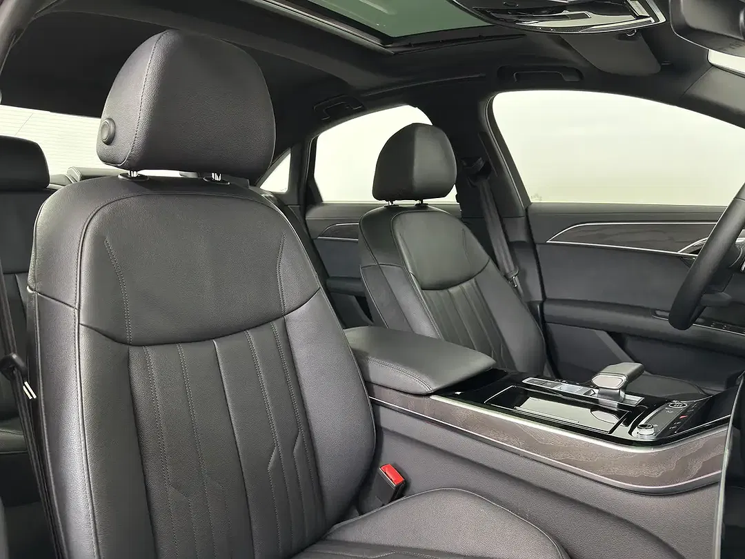 Audi A8 - foto 15